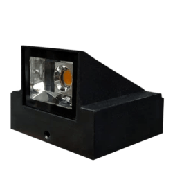 چراغ مثلثی نما